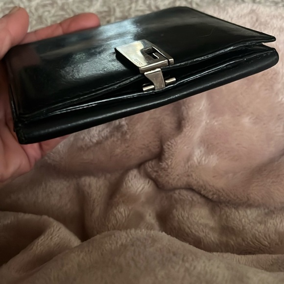 Gucci bi fold black leather wallet - Picture 13 of 17